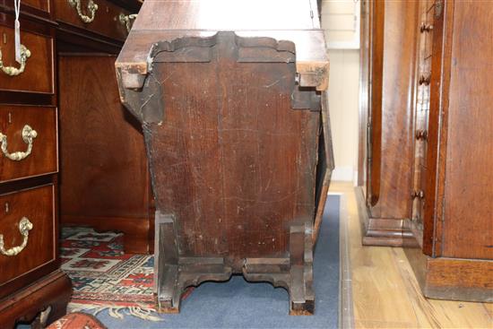 A Regency mahogany graduated open bookcase W.62cm